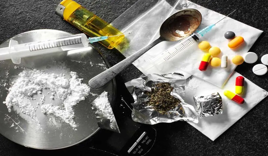 ضبط 8 متهمين بتعاطي وترويج المخدرات بعدن والمكلا